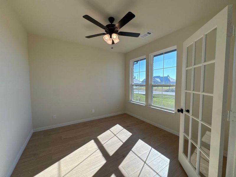 Spacious, unfurnished interior of a new home in Fairview Meadows, New Fairview (Image 10).