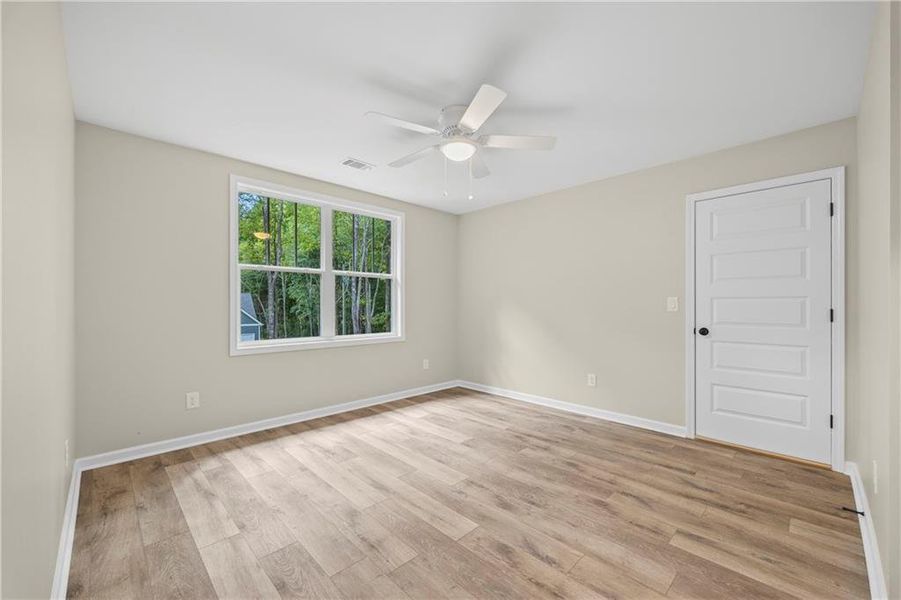 Spacious, unfurnished interior of a new home in , Nicholson (Image 55).