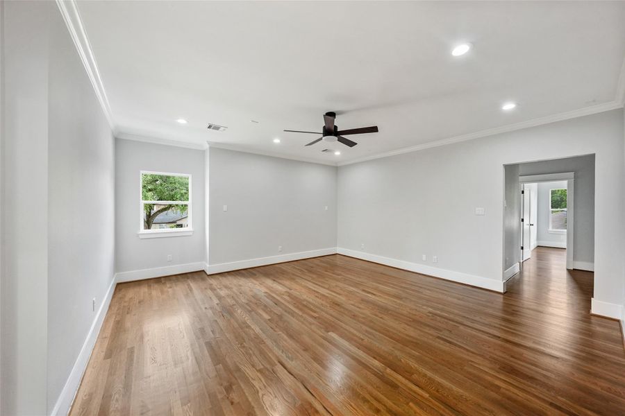 Spacious, unfurnished interior of a new home in , Houston (Image 33).