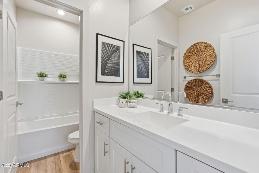 1511 W SIERRA VISTA DR 1511 W SIERRA VISTA DR