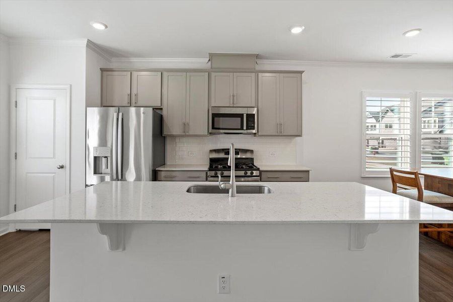 18-689 Mirkwood Ave [2903610]_18