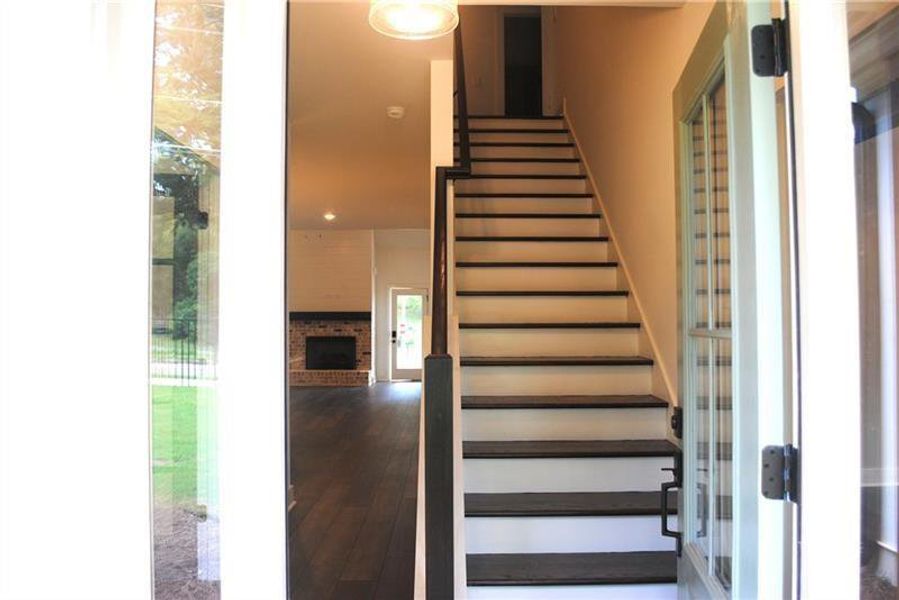 Spacious, unfurnished interior of a new home in Ferguson Corners, Emerson (Image 26).