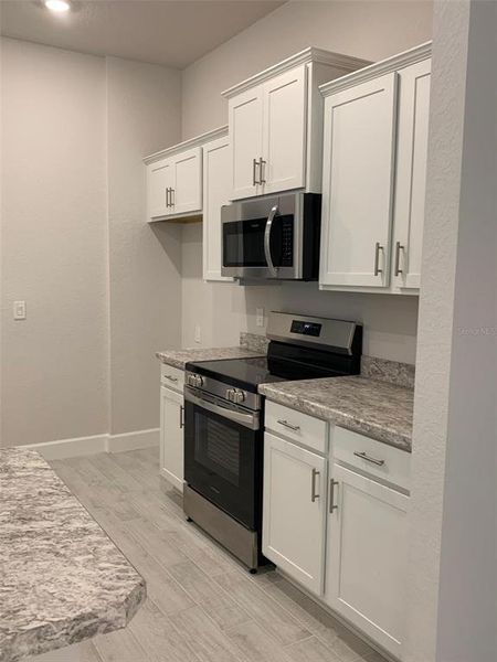 Furnished interior view inside a new home in Citrus Springs Sub, Citrus Springs (Image 5).