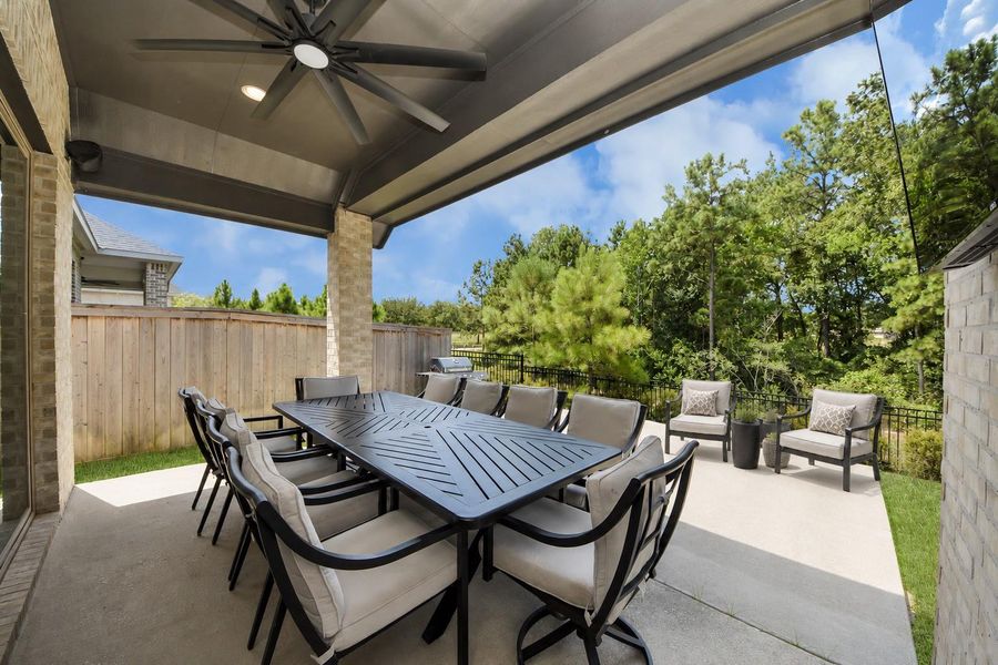 Exterior details and patio area of a home in , Magnolia (Image 4).