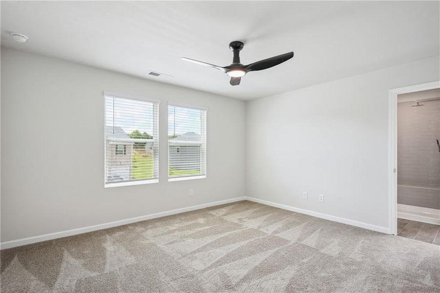 Spacious, unfurnished interior of a new home in River Walk Farm, Covington (Image 28).