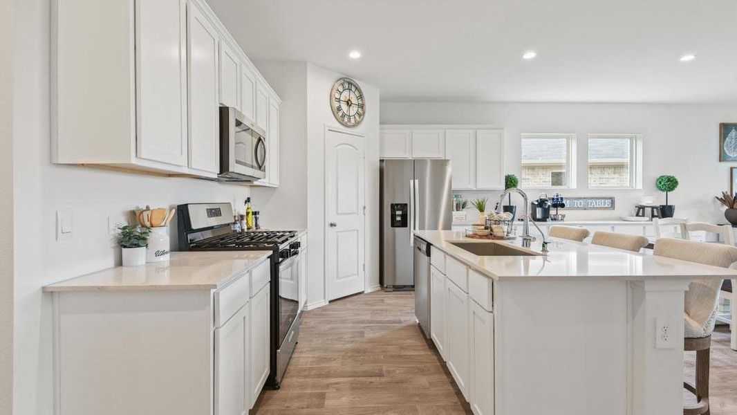Furnished interior view inside a new home in Lake Conroe Cove, Willis (Image 28).