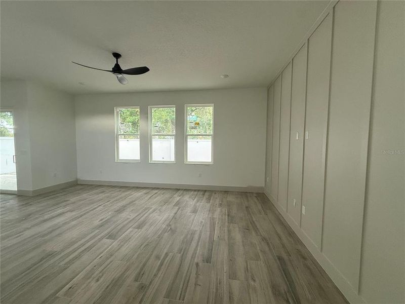 Spacious, unfurnished interior of a new home in , Orlando (Image 7).