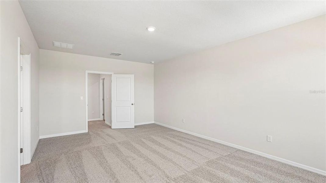 Spacious, unfurnished interior of a new home in Oakfield Trails, Parrish (Image 21). Spacious, unfurnished interior of a new home in Oakfield Trails, Parrish (Image 21).