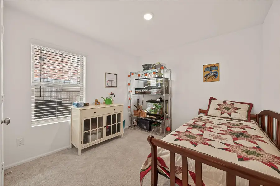 Furnished interior view inside a new home in , Baytown (Image 8).