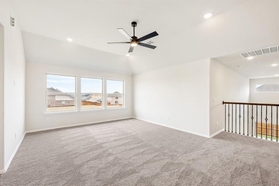 Spacious, unfurnished interior of a new home in Creekview Meadows, Pilot Point (Image 33). Spacious, unfurnished interior of a new home in Creekview Meadows, Pilot Point (Image 33).