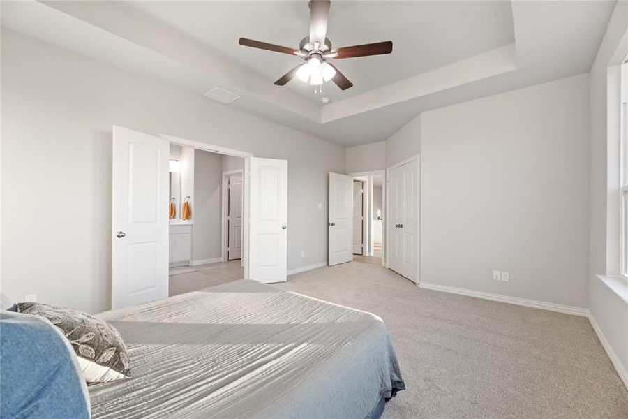 Spacious, unfurnished interior of a new home in Oak Valley, Oak Ridge (Image 34).