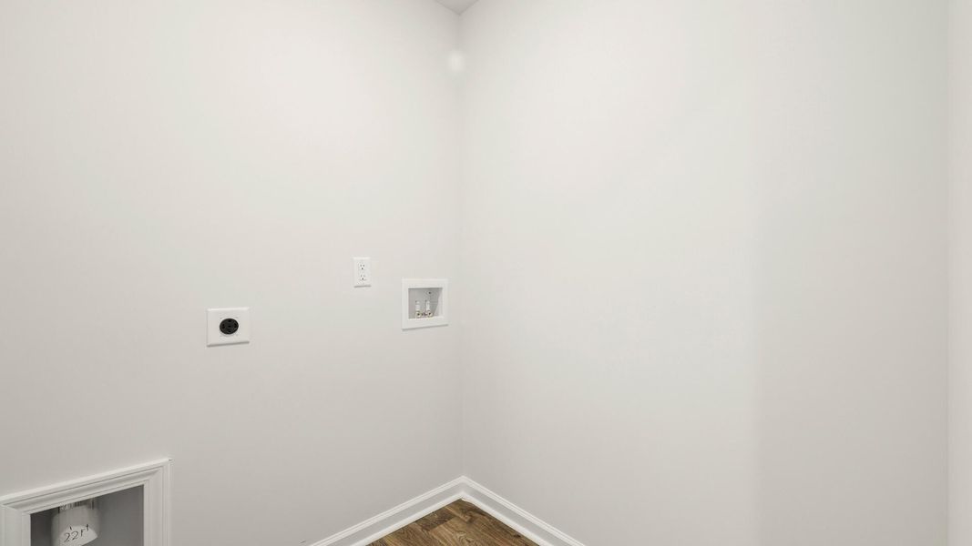 Spacious, unfurnished interior of a new home in , Summerville (Image 38).