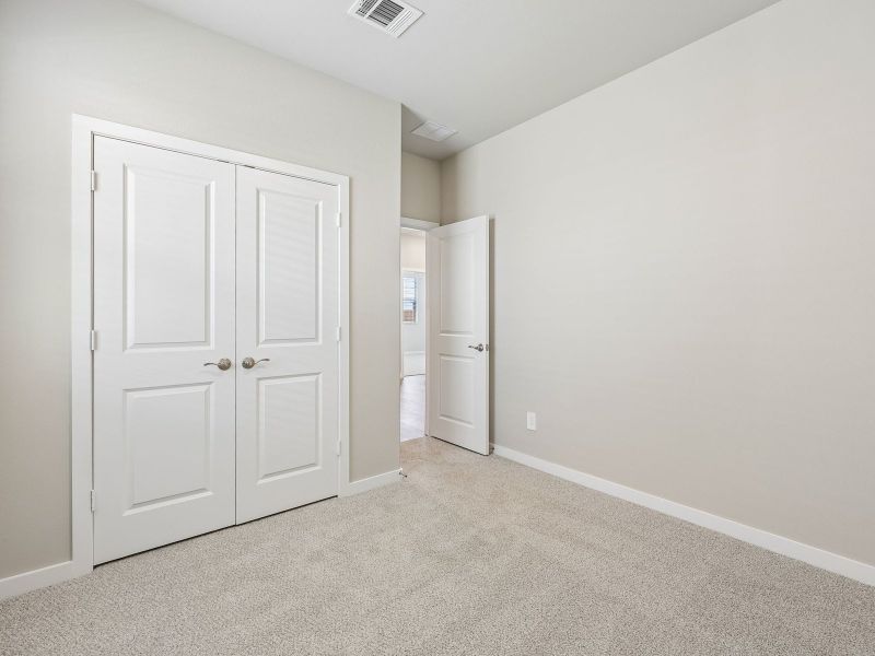 Spacious, unfurnished interior of a new home in Cibolo Hills West - Spring Series, Fort Worth (Image 17). Spacious, unfurnished interior of a new home in Cibolo Hills West - Spring Series, Fort Worth (Image 17).