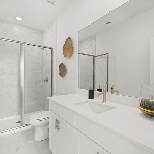 3768 Fairmont Bath3 F1 Base3 050925