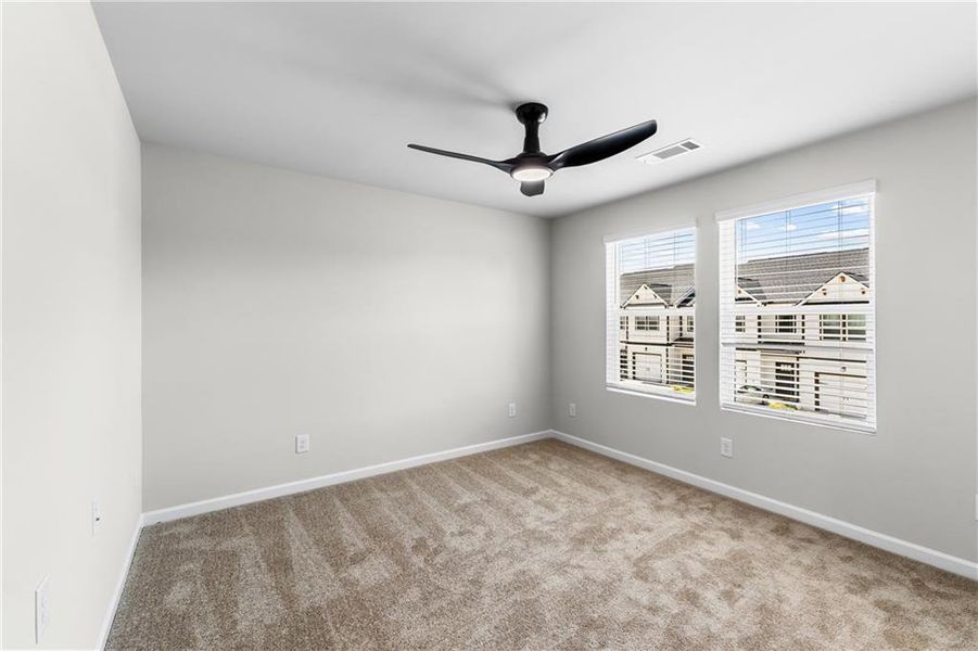 Spacious, unfurnished interior of a new home in The Grove At Mundy Mill, Gainesville (Image 20).