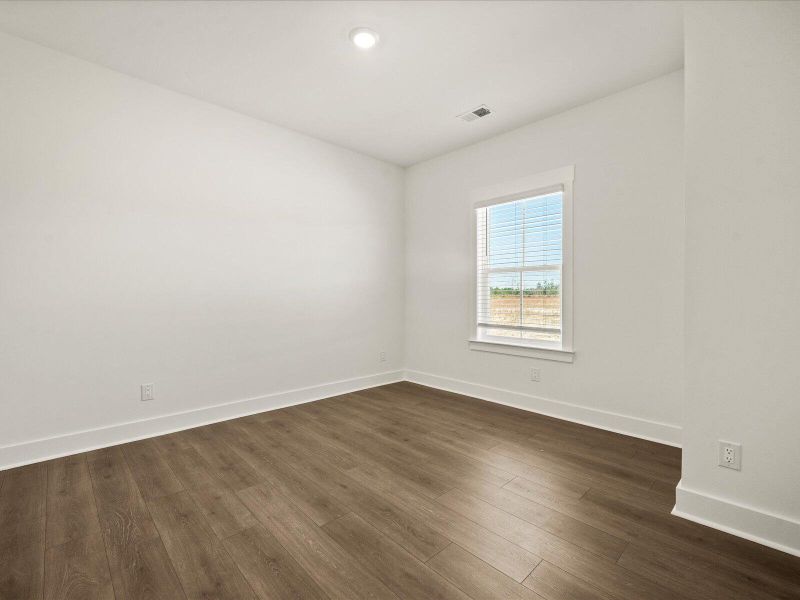 Spacious, unfurnished interior of a new home in The Coves at Lakes of Cane Bay, Summerville (Image 35). Spacious, unfurnished interior of a new home in The Coves at Lakes of Cane Bay, Summerville (Image 35).