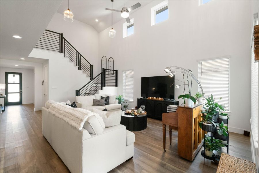 Furnished interior view inside a new home in Fosters Ridge 60's, Conroe (Image 10). Furnished interior view inside a new home in Fosters Ridge 60's, Conroe (Image 10).