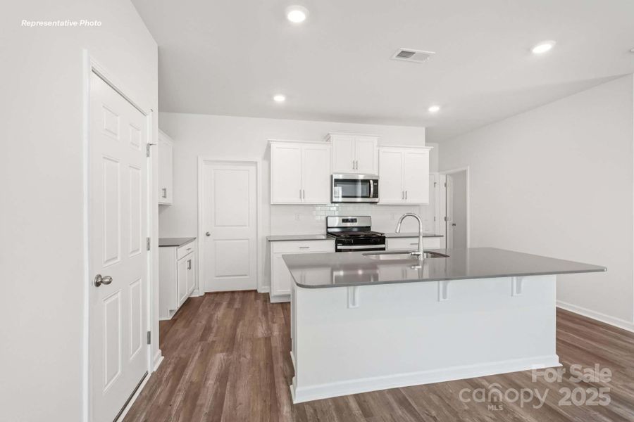 Furnished interior view inside a new home in Stanton, Richburg (Image 6).
