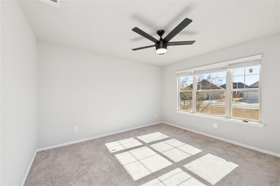 Spacious, unfurnished interior of a new home in Light Farms - Sweetwater, Celina (Image 16).