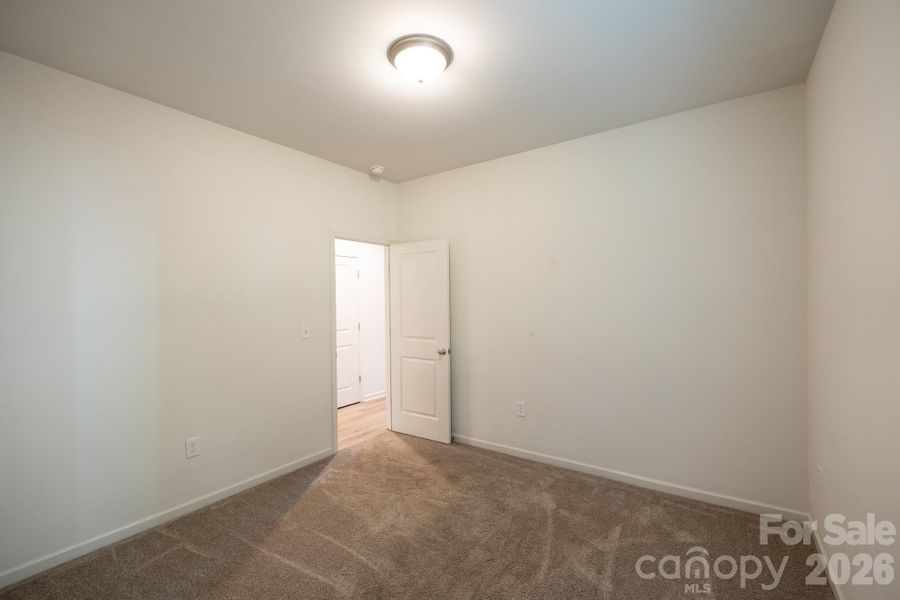 Spacious, unfurnished interior of a new home in Northway at Echo Glen, Charlotte (Image 12).