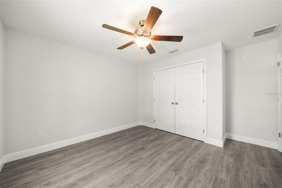 Spacious, unfurnished interior of a new home in , Sebring (Image 17).