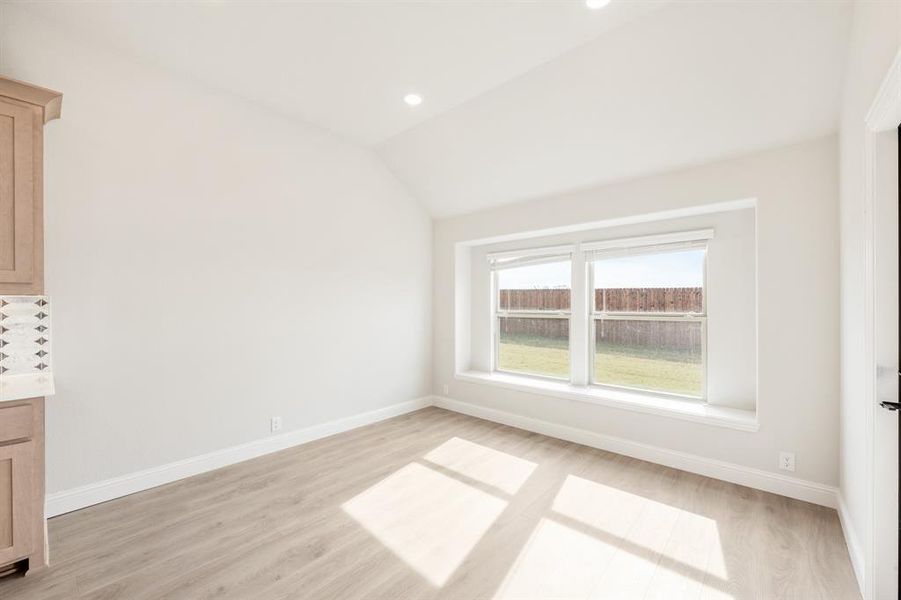 Spacious, unfurnished interior of a new home in Ridge Ranch Classic 60, Mesquite (Image 29).