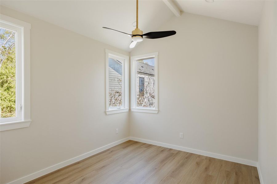 Bedroom 4 with vaulted ceilings Bedroom 4 with vaulted ceilings