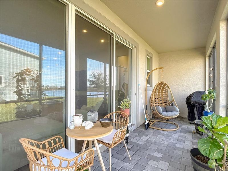 Exterior details and patio area of a home in , Lutz (Image 26).