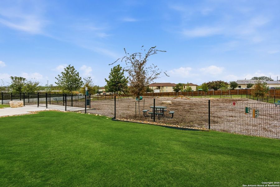 Community amenities in Rose Hill, San Antonio (Image 27).