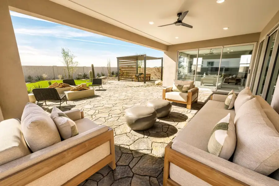 Exterior details and patio area of a home in Terraza, San Tan Valley (Image 3).