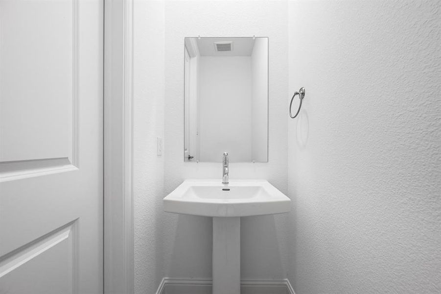 Image 37 of a home in Highland Lakes 50s. Image 37 of a home in Highland Lakes 50s.