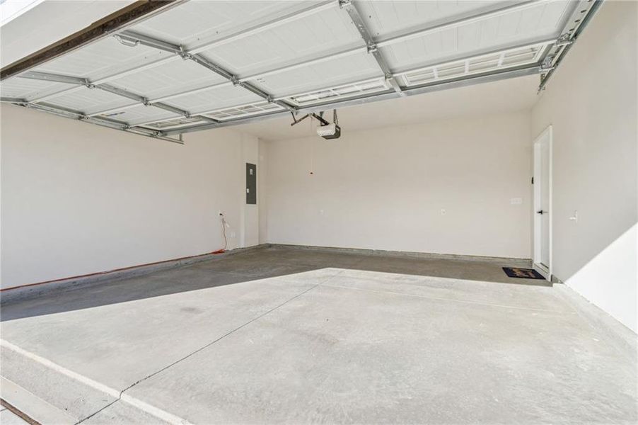 Spacious, unfurnished interior of a new home in , Hoschton (Image 22).