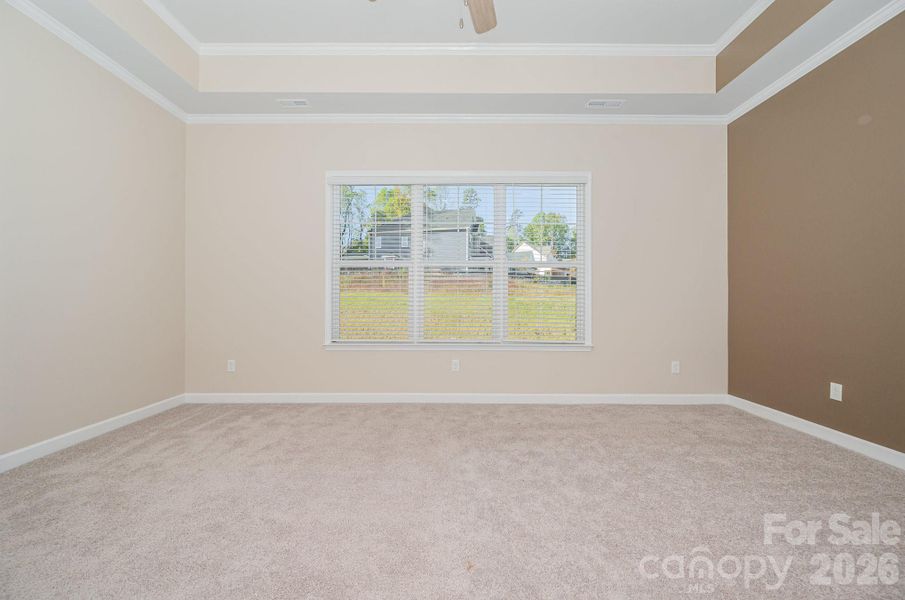 Large owner's suite with fabulous ensuite bath and large walk-in closet. Large owner's suite with fabulous ensuite bath and large walk-in closet.