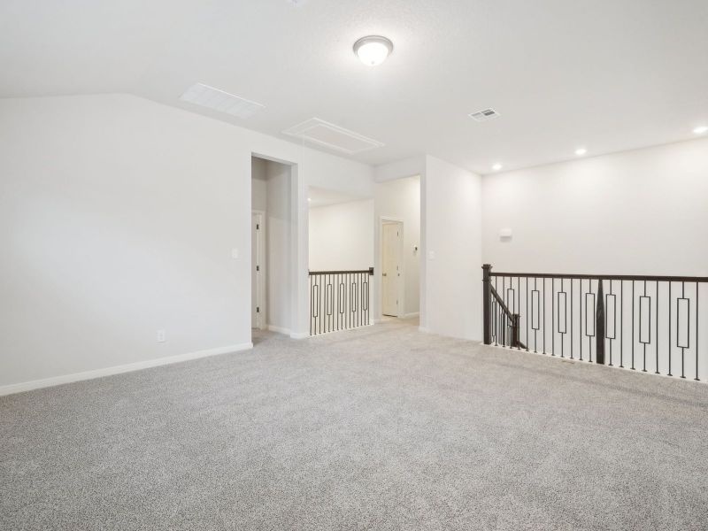 Spacious, unfurnished interior of a new home in Sagebrooke - Classic Series, San Antonio (Image 21).