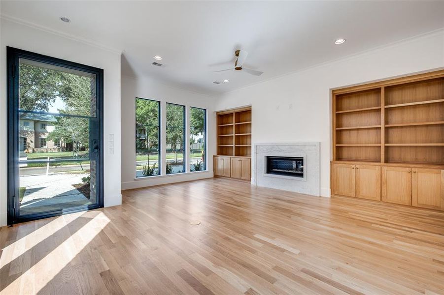 Spacious, unfurnished interior of a new home in , University Park (Image 16).
