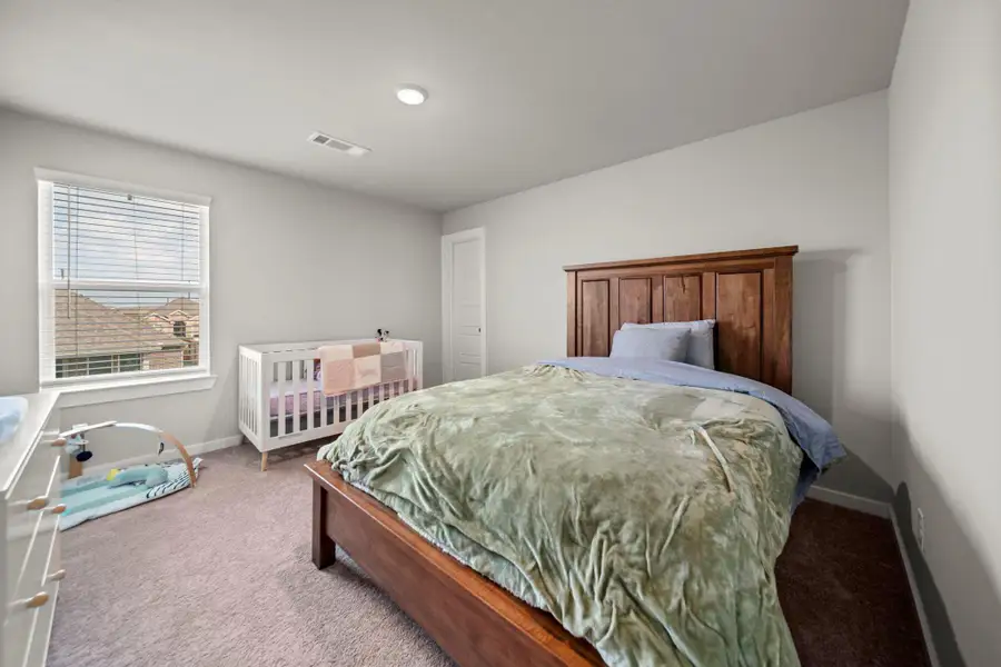 Another secondary bedroom upstairs Another secondary bedroom upstairs