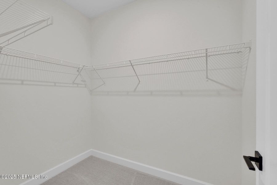 Image 20 of a home in Jennings Farm.