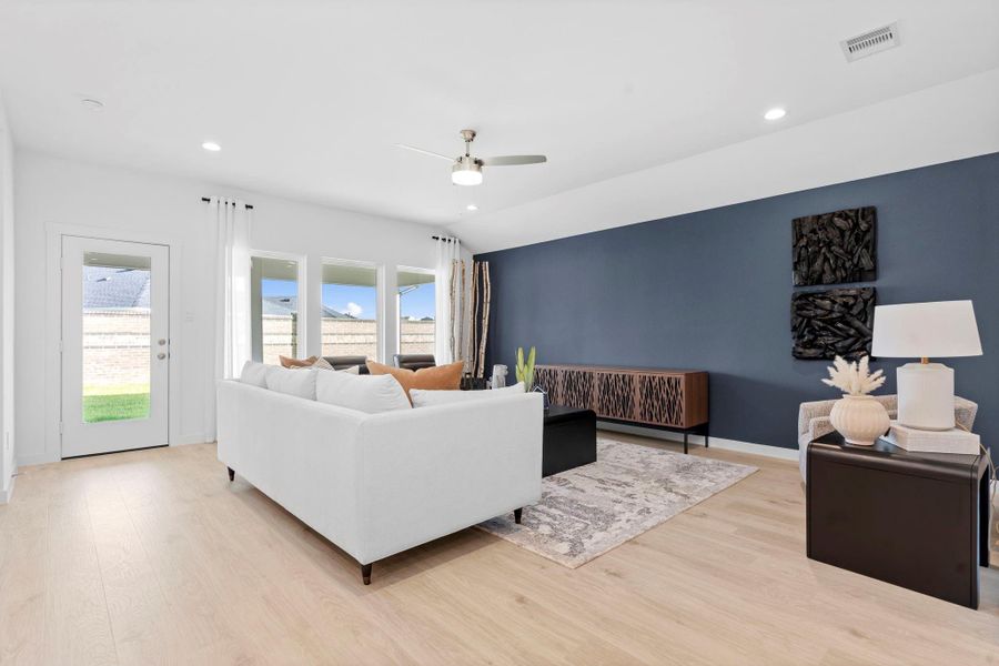 Furnished interior view inside a new home in Blue Heron Estates, Beasley (Image 4).