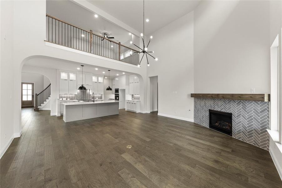 09. 1520 Fairmont - Family (2) 09. 1520 Fairmont - Family (2)