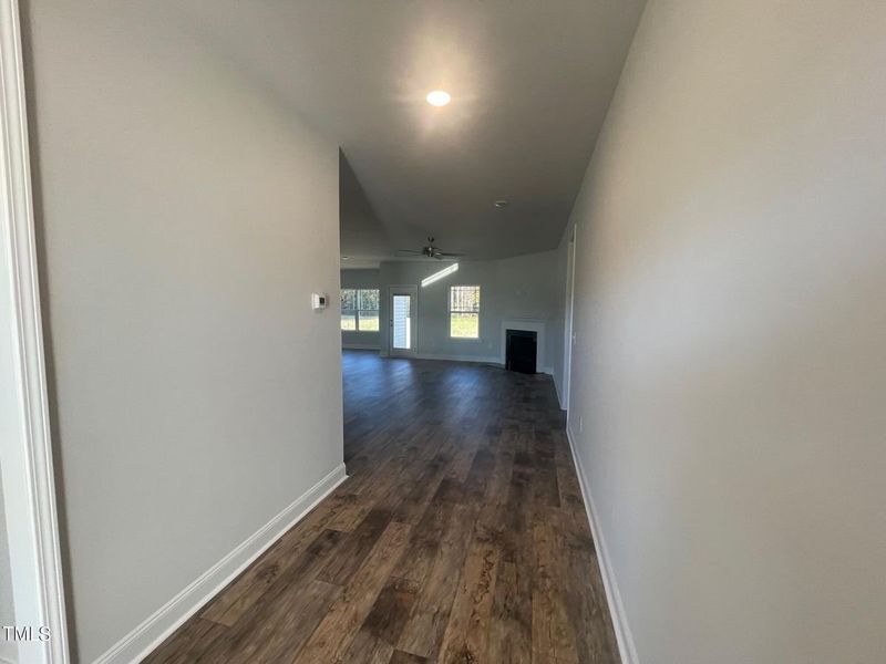 Spacious, unfurnished interior of a new home in Harrison Valley, Simpsonville (Image 9).