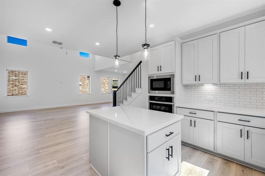 215 Cottonwood Canyon Drive ~ Ready Now 215 Cottonwood Canyon Drive ~ Ready Now