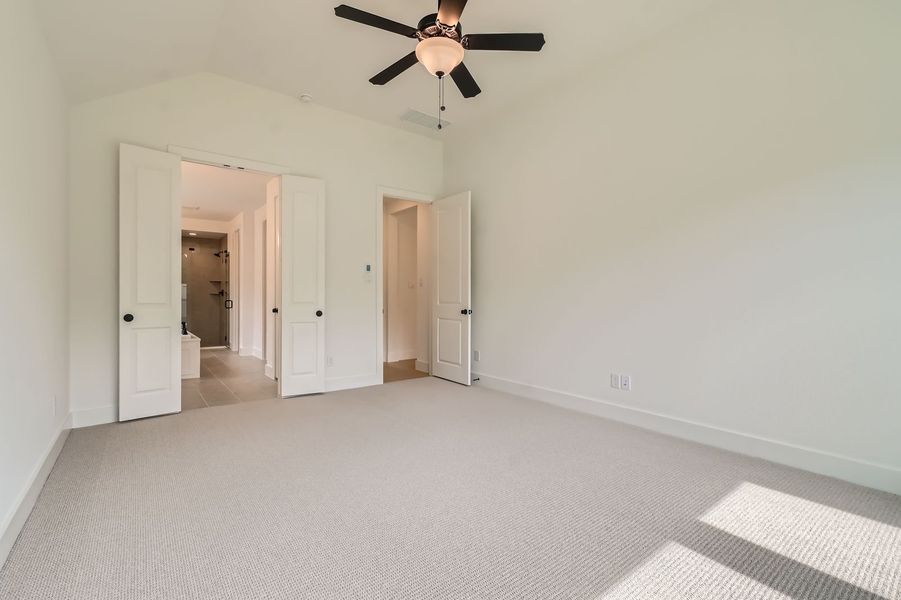 Plan 1560 Representative Photo - Main Bedroom Plan 1560 Representative Photo - Main Bedroom