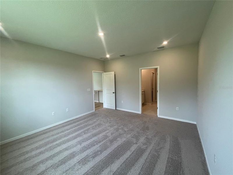 Spacious, unfurnished interior of a new home in Magnolia Series at Seminole Palms, Palm Coast (Image 20).