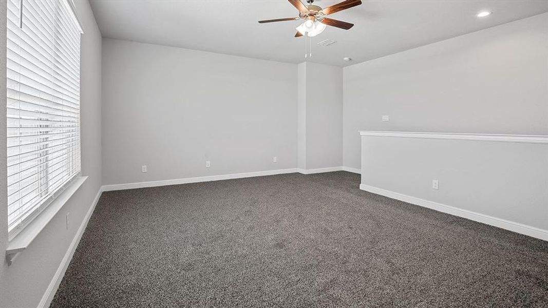 Spacious, unfurnished interior of a new home in Bluestem, Rhome (Image 18).