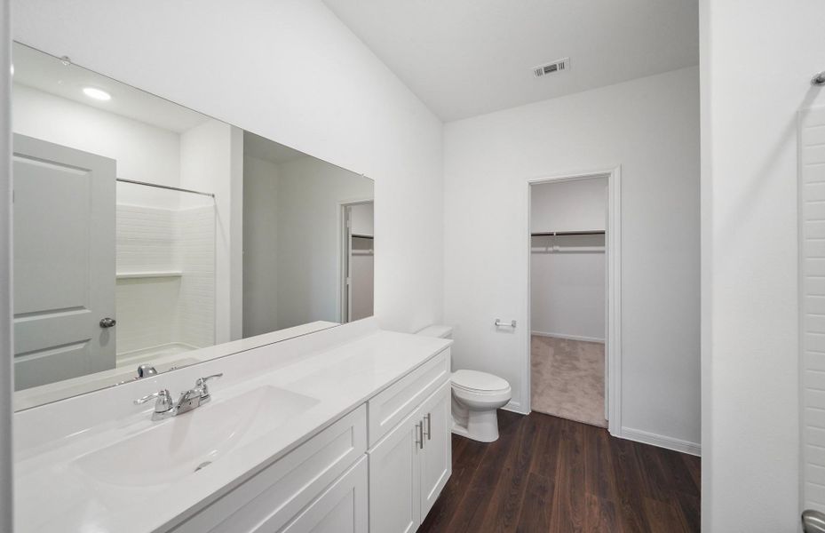 Furnished interior view inside a new home in Crosby Farms, Crosby (Image 5).