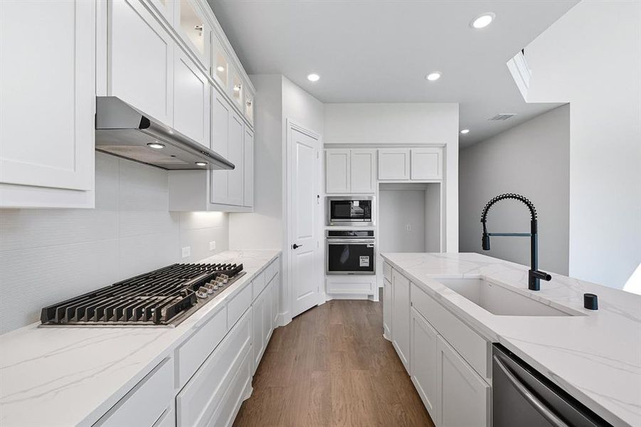 Furnished interior view inside a new home in Trinity Falls, McKinney (Image 10). Furnished interior view inside a new home in Trinity Falls, McKinney (Image 10).