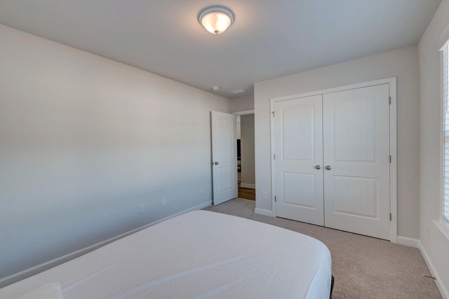 Spacious, unfurnished interior of a new home in Six Oaks, Summerville (Image 20). Spacious, unfurnished interior of a new home in Six Oaks, Summerville (Image 20).