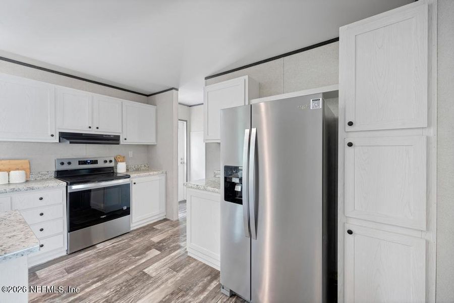 Furnished interior view inside a new home in , Middleburg (Image 6).