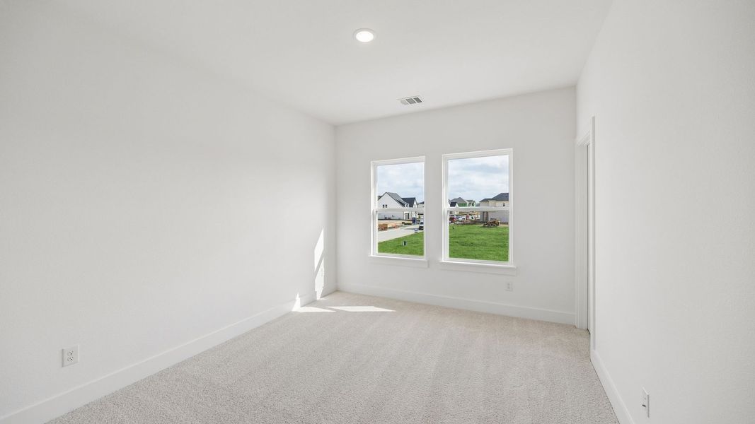 Spacious, unfurnished interior of a new home in Painted Tree 50' Series, McKinney (Image 23).