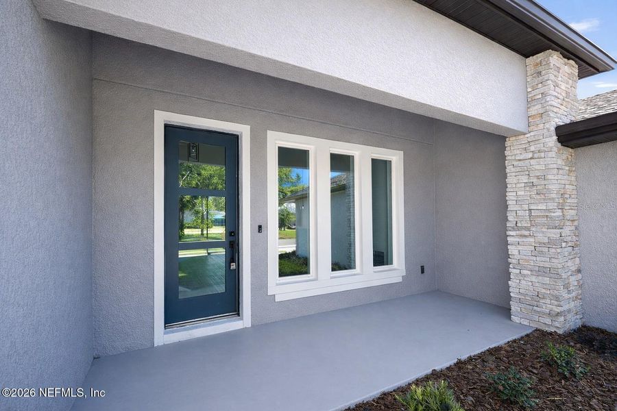 Exterior details and patio area of a home in , Palm Coast (Image 25).